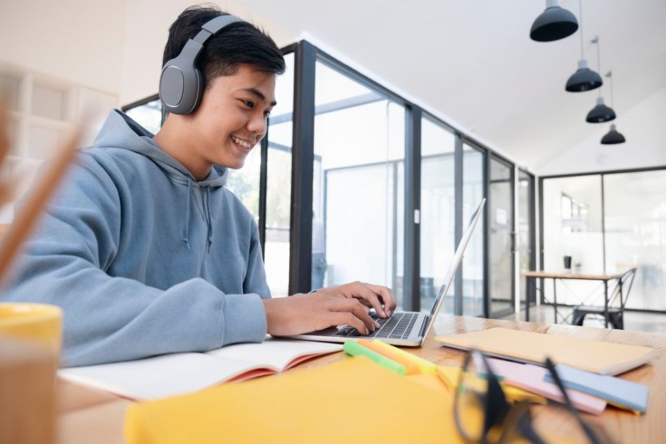 JC Tuition in Singapore: 10 Best A-Level Tuition Options for H1 & H2