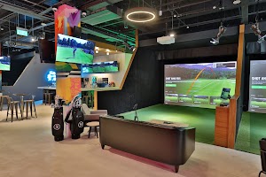 Five Iron Golf Singapore - Top Rated Indoor Virtual Golf Simulator Experience in Singapore place picture