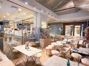 Café de Paris place picture